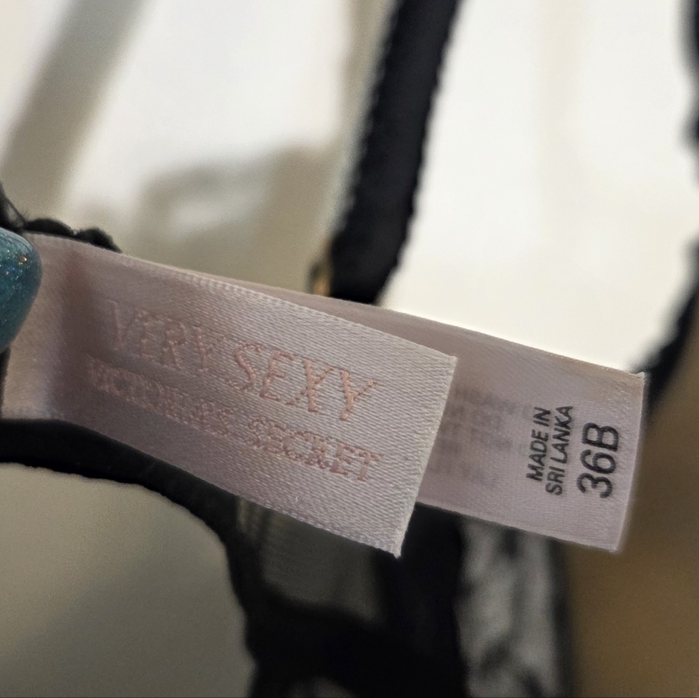 Victoria's Secret Very Sexy Babydoll 36B - Picture 6 of 9